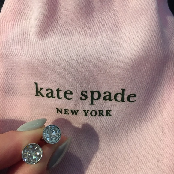 earrings - Picture 1 of 2